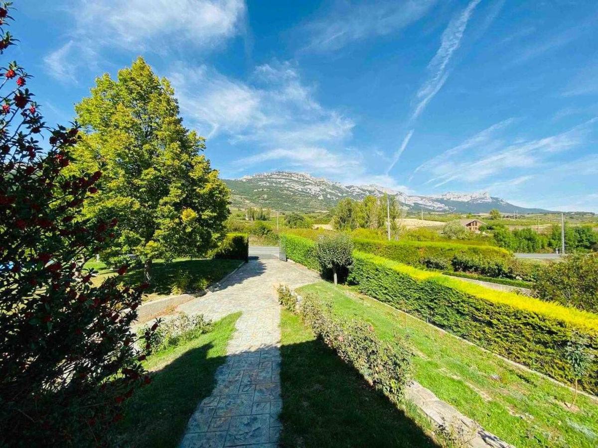 Sagastienea Villa Con Piscina Y Tenis En La Rioja Samaniego Εξωτερικό φωτογραφία